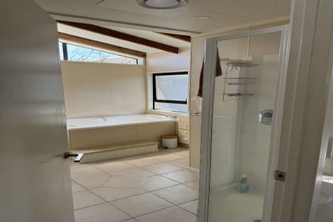 Photo of property in 38 Mcintyre Road, Mangere Bridge, Auckland, 2022