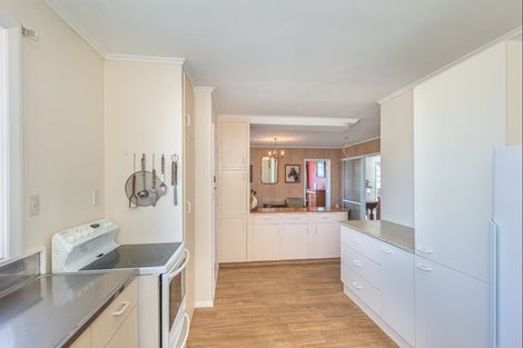 Photo of property in 69 Winchester Street, Levin, 5510