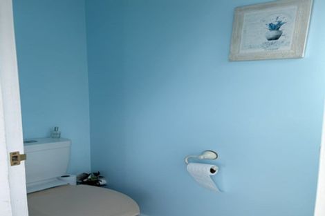 Photo of property in 10 Rangitane Street, Maupuia, Wellington, 6022