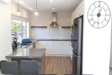 Photo of property in 3 Danden Way, Pukekohe, 2120