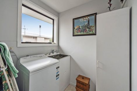 Photo of property in 3 Denise Crescent, Hornby, Christchurch, 8042