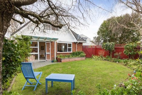 Photo of property in 104a Russell Street, Palmerston North, 4414