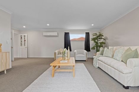 Photo of property in 24a Rue De La Mare, Parklands, Christchurch, 8083