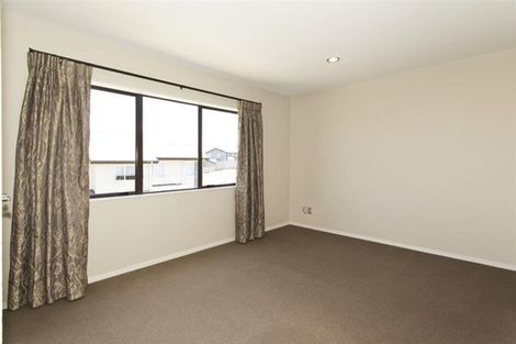 Photo of property in 13 Keating Rise, Northcross, Auckland, 0632