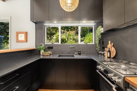 Photo of property in 23 Te Ara Crescent, Diamond Harbour, Lyttelton, 8971