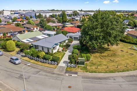 Photo of property in 17 Kinross Street, Hei Hei, Christchurch, 8042