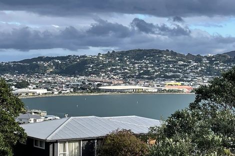 Photo of property in 1/7 Rangitane Street, Maupuia, Wellington, 6022