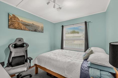 Photo of property in 9 Parris Street, Moturoa, New Plymouth, 4310