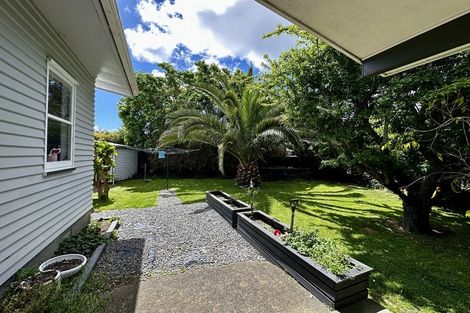 Photo of property in 219 Te Moana Road, Waikanae, 5036