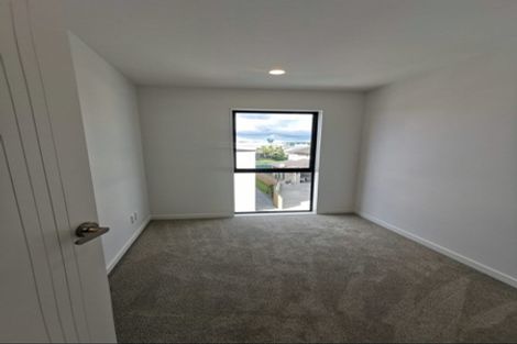 Photo of property in 1/17 Woodford Avenue, Henderson, Auckland, 0610