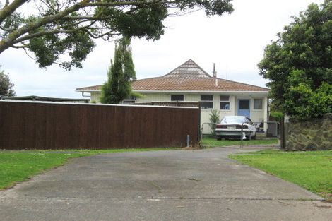 Photo of property in 27 Matapouri Road, Mangere Bridge, Auckland, 2022
