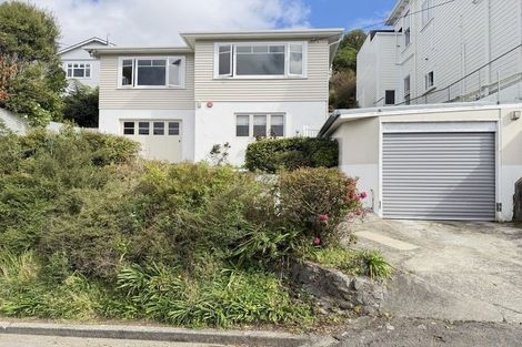 Photo of property in 12 Mertoun Terrace, Highbury, Wellington, 6012