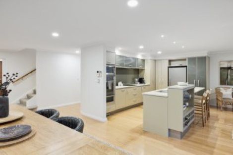 Photo of property in 25 Berwick Place, Mount Maunganui, 3116