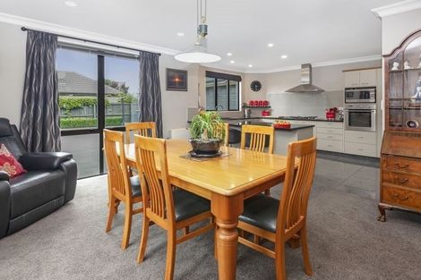 Photo of property in 28 Glasnevin Drive, Casebrook, Christchurch, 8051