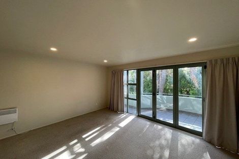 Photo of property in 11/1 Hillcrest Avenue, Hillcrest, Auckland, 0627