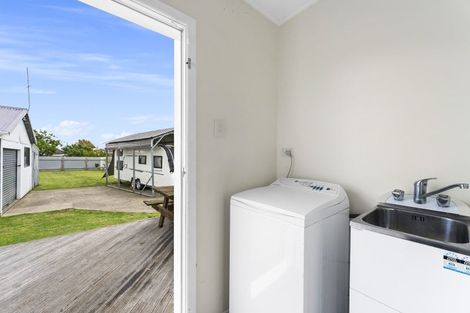 Photo of property in 76 College Road, Edgecumbe, 3120
