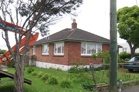 Photo of property in 4033 Great North Road, Glen Eden, Auckland, 0602