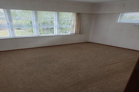 Photo of property in 37 St Leonards Road, Kelston, Auckland, 0602