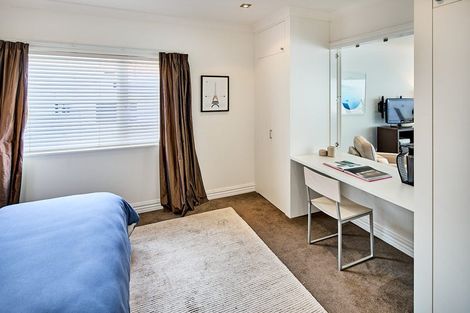 Photo of property in 2b Wilkinson Street, Oriental Bay, Wellington, 6011