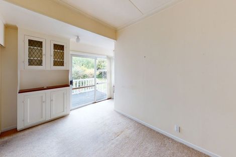 Photo of property in 12 Saint Leonard Street, Saint Johns Hill, Whanganui, 4501