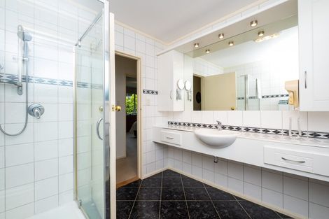 Photo of property in 42 Iona Road, Havelock North, 4130