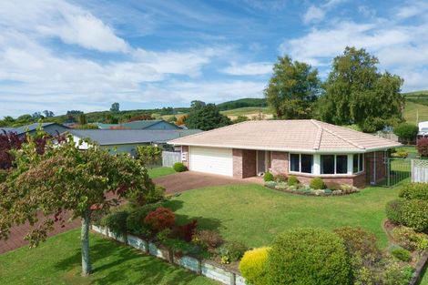Photo of property in 6 Barraud Place, Pukehangi, Rotorua, 3015