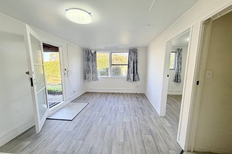 Photo of property in 14 Heather Place, Sunnynook, Auckland, 0620