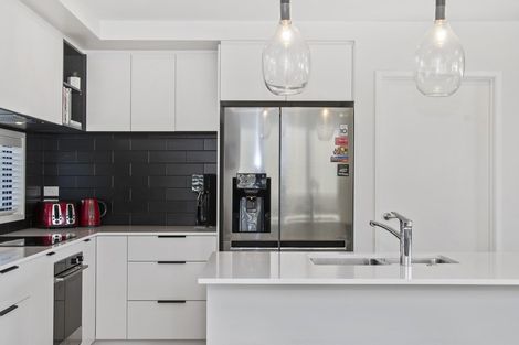 Photo of property in 80 Whakaturou Crescent, Pyes Pa, Tauranga, 3112