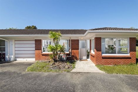 Photo of property in 1/12 Keldale Place, Forrest Hill, Auckland, 0620
