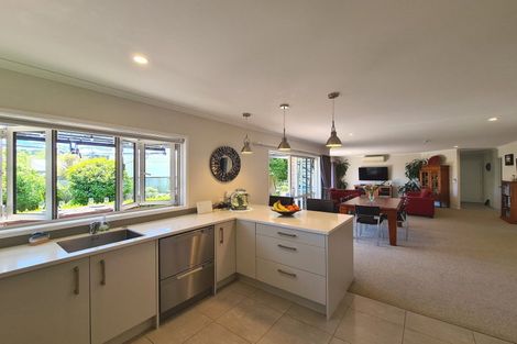 Photo of property in 37 Mary-ellen Place, Coromandel, 3506