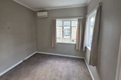 Photo of property in 98/98a Weraroa Road, Levin, 5510
