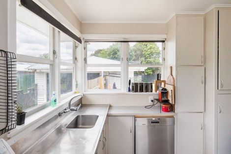 Photo of property in 582 Pioneer Highway, Highbury, Palmerston North, 4412