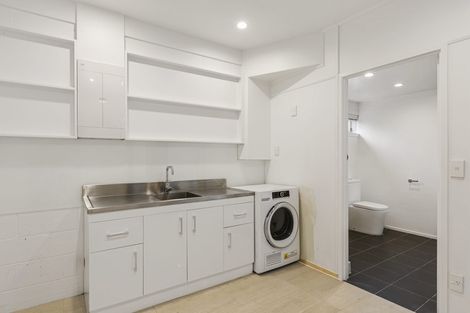 Photo of property in 127-127a Gowing Drive, Meadowbank, Auckland, 1072