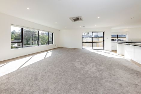 Photo of property in 40 Dawood Place, The Gardens, Auckland, 2105