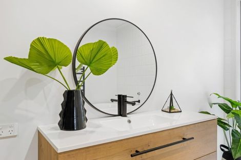 Photo of property in 4 Roys Street, Marshland, Christchurch, 8083