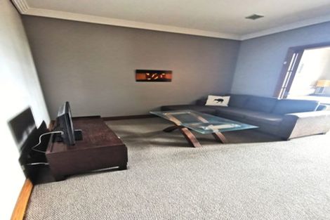 Photo of property in The Metropolis Apartments, 810/1 Courthouse Lane, Auckland Central, Auckland, 1010