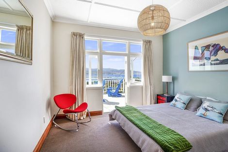 Photo of property in 49 Hungerford Road, Lyall Bay, Wellington, 6022