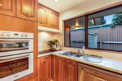 Photo of property in 6 Huntington Lane, West End, Palmerston North, 4410