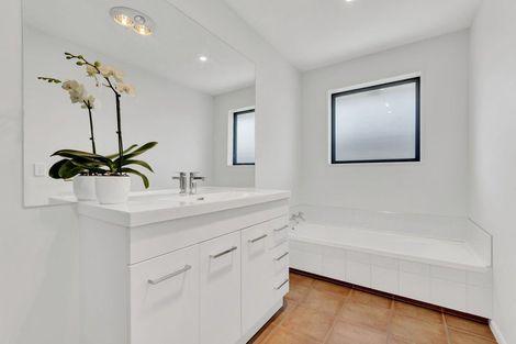 Photo of property in 21 Forest Drive, Parklands, Christchurch, 8083