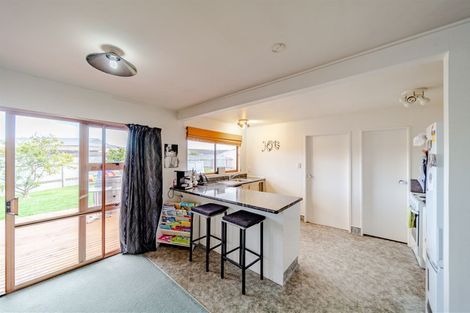 Photo of property in 33 Fife Crescent, Tamatea, Napier, 4112