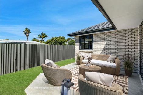 Photo of property in 13a Warwick Crescent, Taradale, Napier, 4112