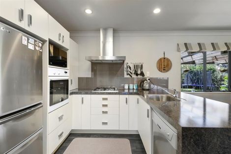 Photo of property in 6 Caulfield Place, Pukehangi, Rotorua, 3015