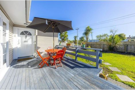 Photo of property in 37 Puriri Road, Manurewa, Auckland, 2102