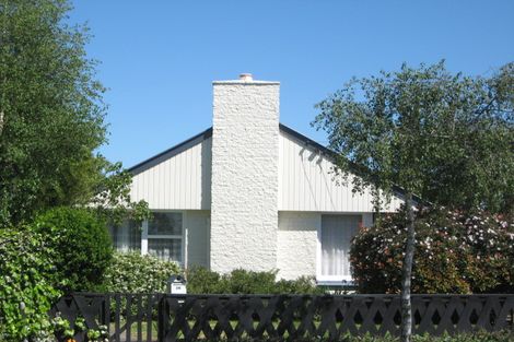 Photo of property in 219 Grimseys Road, Redwood, Christchurch, 8051