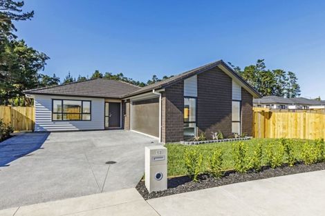 Photo of property in 12 Konoba Avenue, Kumeu, 0810