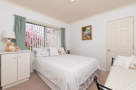 Photo of property in 11 Oakridge Drive, Kerikeri, 0230