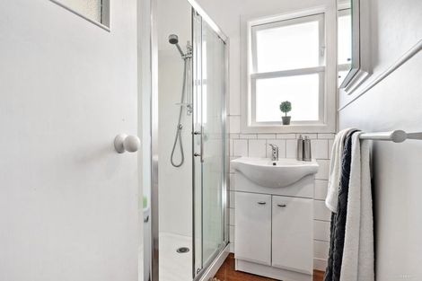 Photo of property in 41 Waipani Road, Te Atatu Peninsula, Auckland, 0610