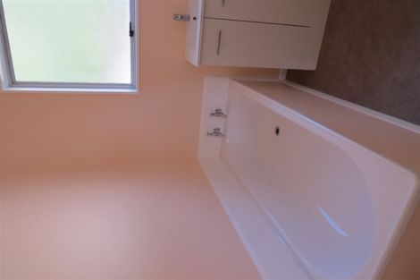 Photo of property in 13 Strathmore Avenue, Levin, 5510