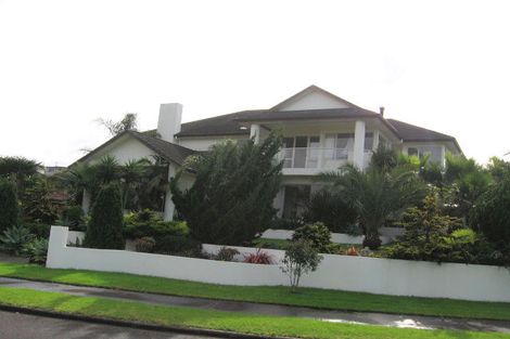 Photo of property in 3 Chisbury Terrace, Shelly Park, Auckland, 2014