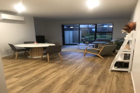 Photo of property in 33 Peihana Road, Hobsonville, Auckland, 0616